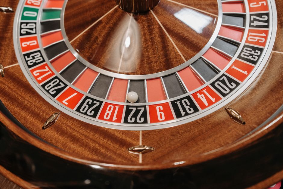 iGaming Unlocked: A Real Look at Casino, Betting, Slots & Poker