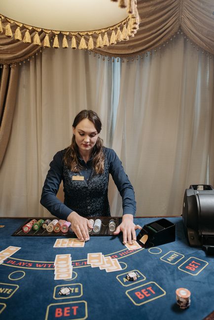 The iGaming Edge: Navigating Casino, Bets, Slots, and Poker